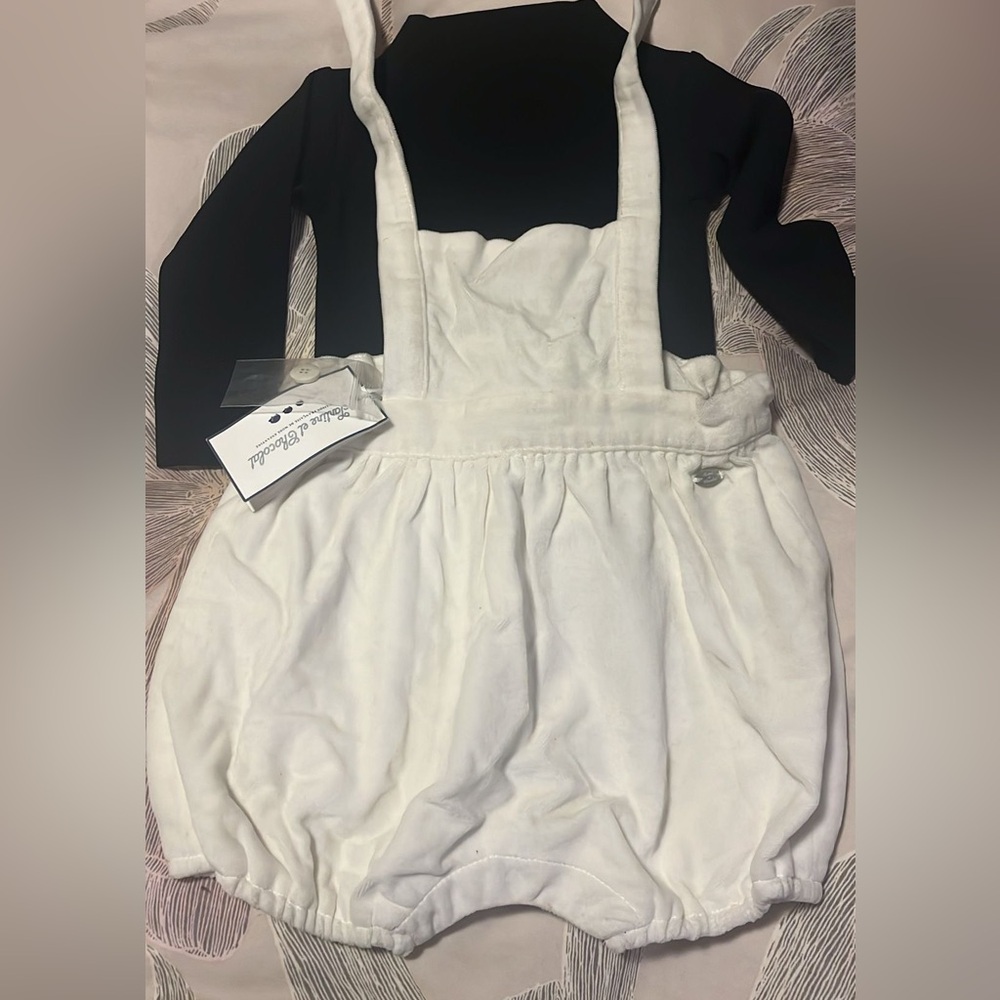 Tartine Et Chocolat new with tags baby white velvet romper